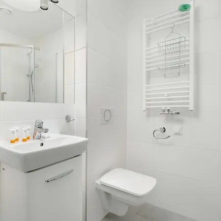 דירה Jasne Rycerska W Poznaniu Smarttv By Renters *