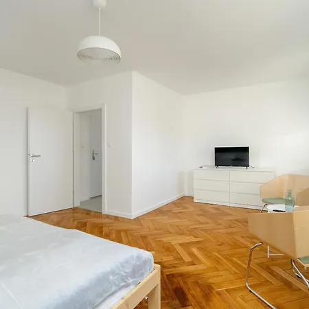 Jasne Rycerska W Poznaniu Smarttv By Renters *