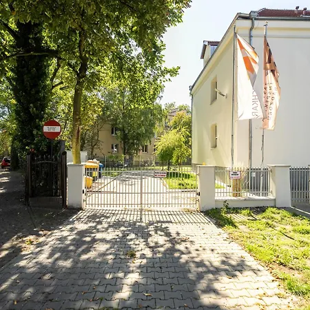 Apartment Jasne Rycerska W Poznaniu Smarttv By Renters Poznan